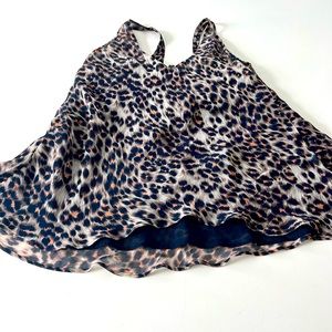 Plastic island Flowy tank top